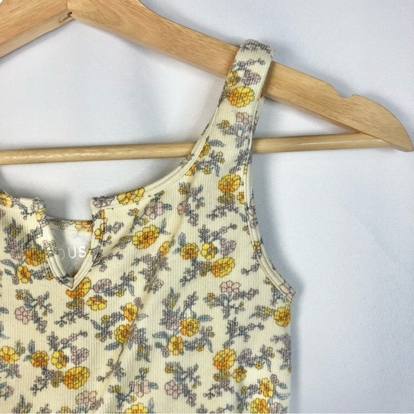 Aeropostale Yellow Floral Seriously Soft Cropped Tank Top XS - Picture 3 of 4